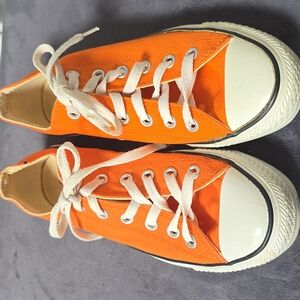 Converse All-star size 6M/8W